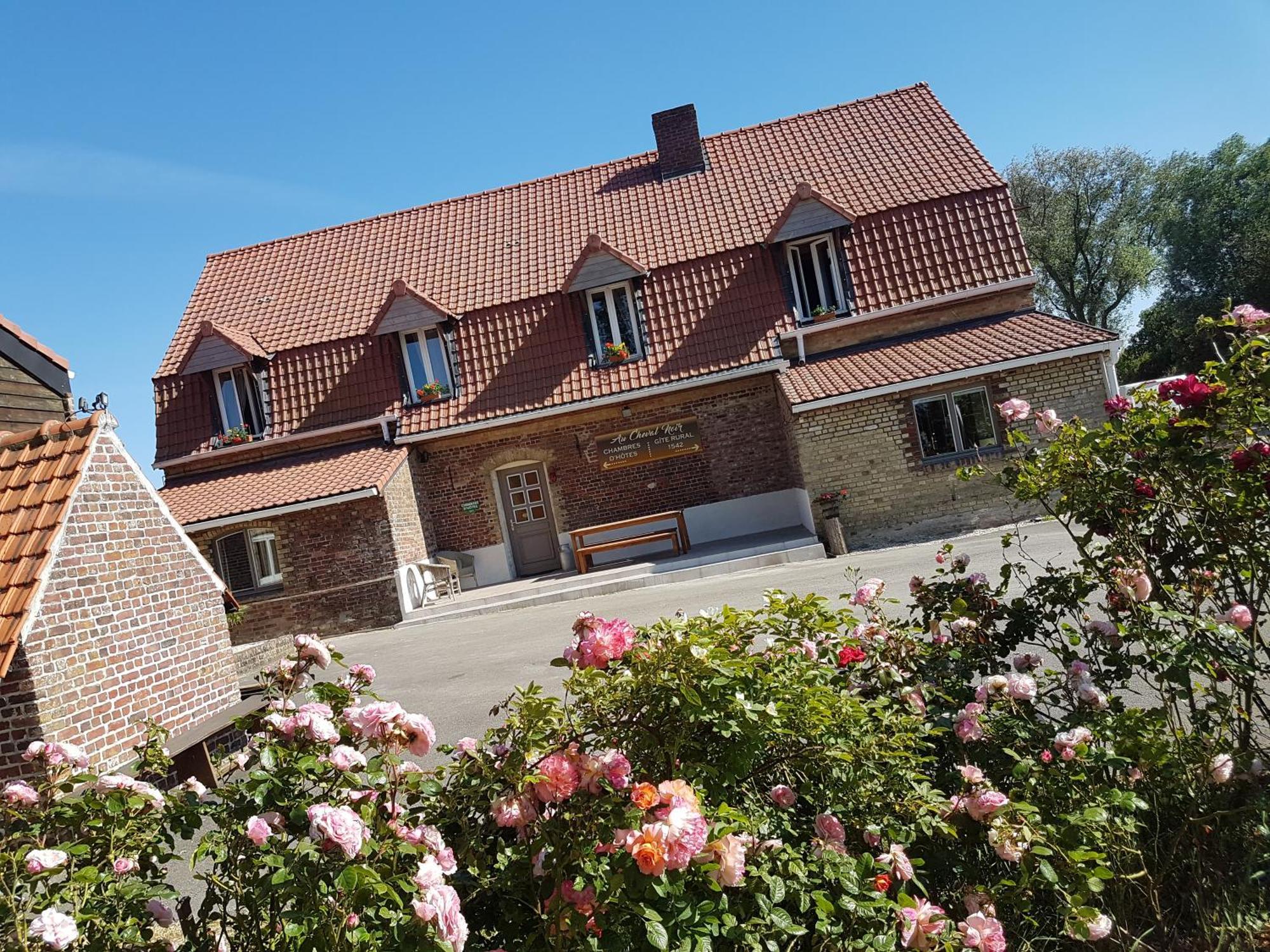 Bed and Breakfast Au Cheval Noir Quaëdypre Exterior foto
